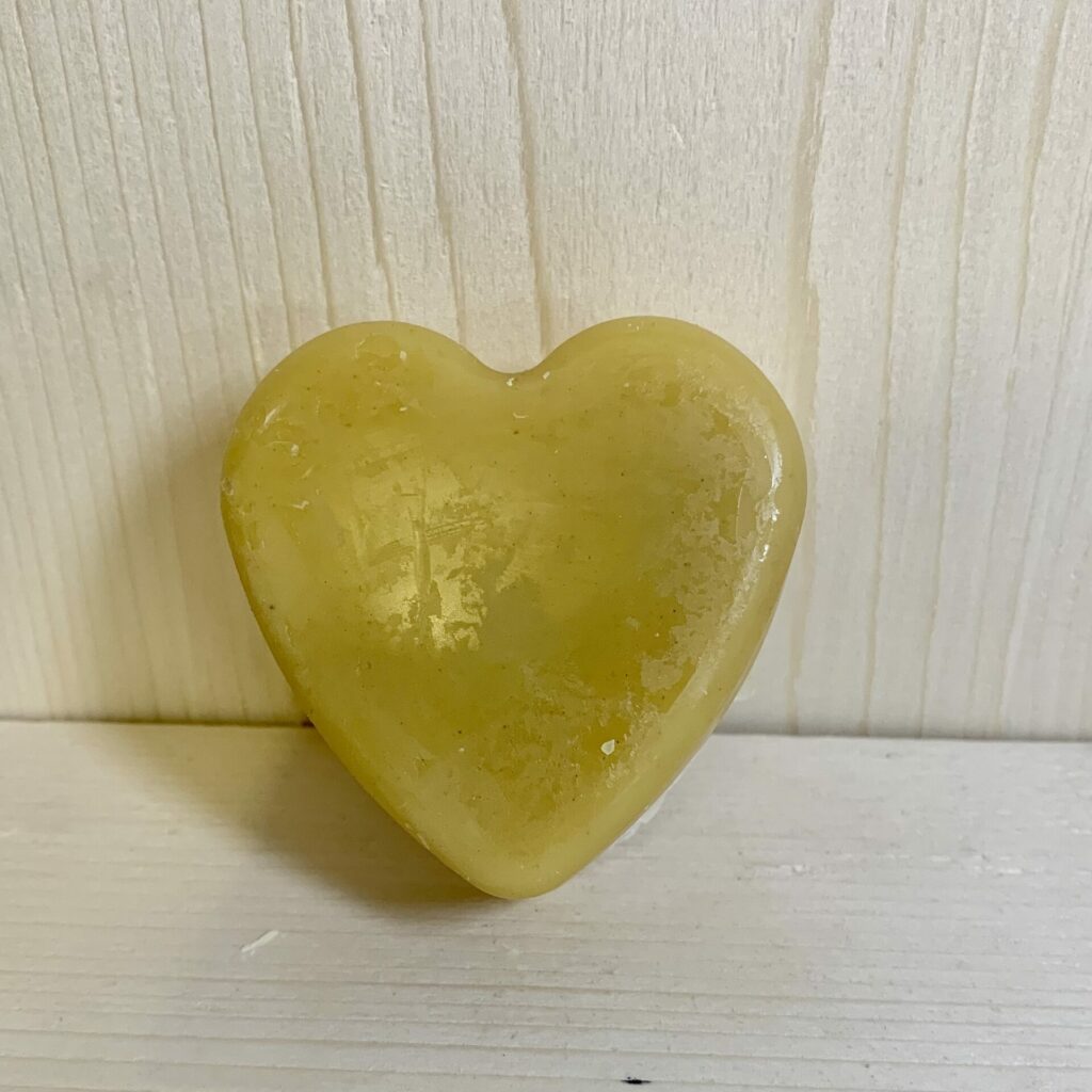 beeswax-bulkley-valley-hive-honey